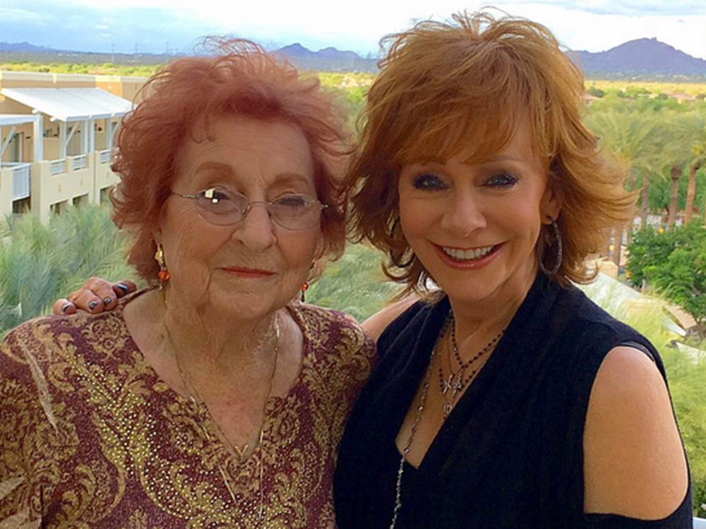reba mcentire says singing with mom and sisters on new gospel album