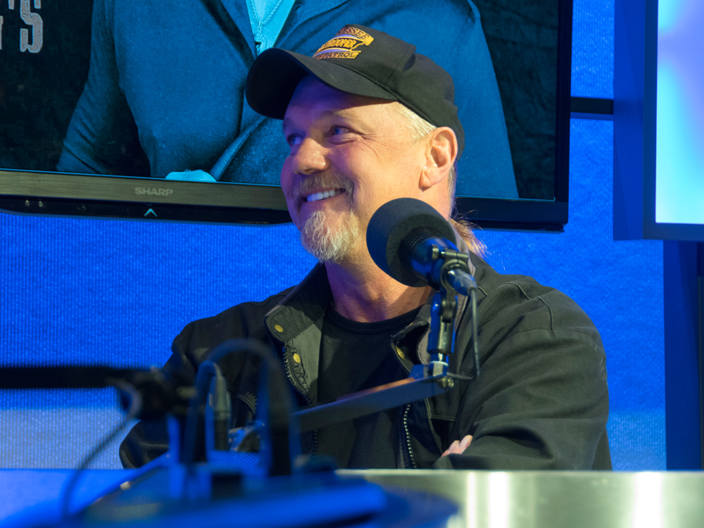 With 12th Studio Album Dropping on March 31, Trace Adkins Plans to “Feel Guilty” With 12th USO Tour